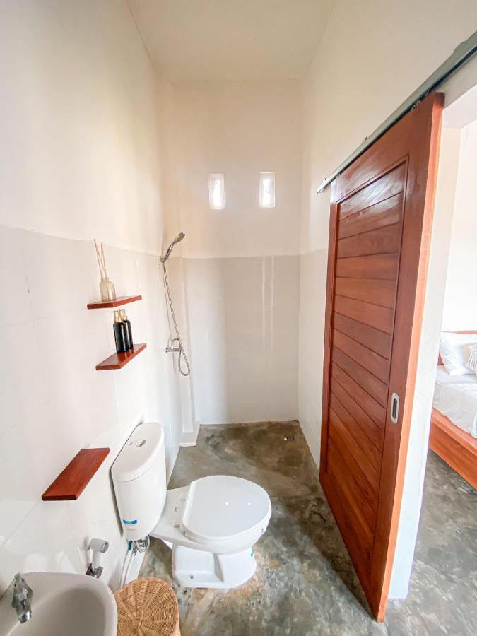 Turtle House Surf & Stay Airsatang Экстерьер фото