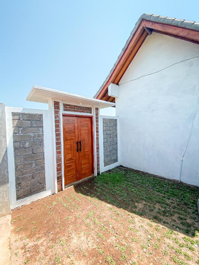 Turtle House Surf & Stay Airsatang Экстерьер фото