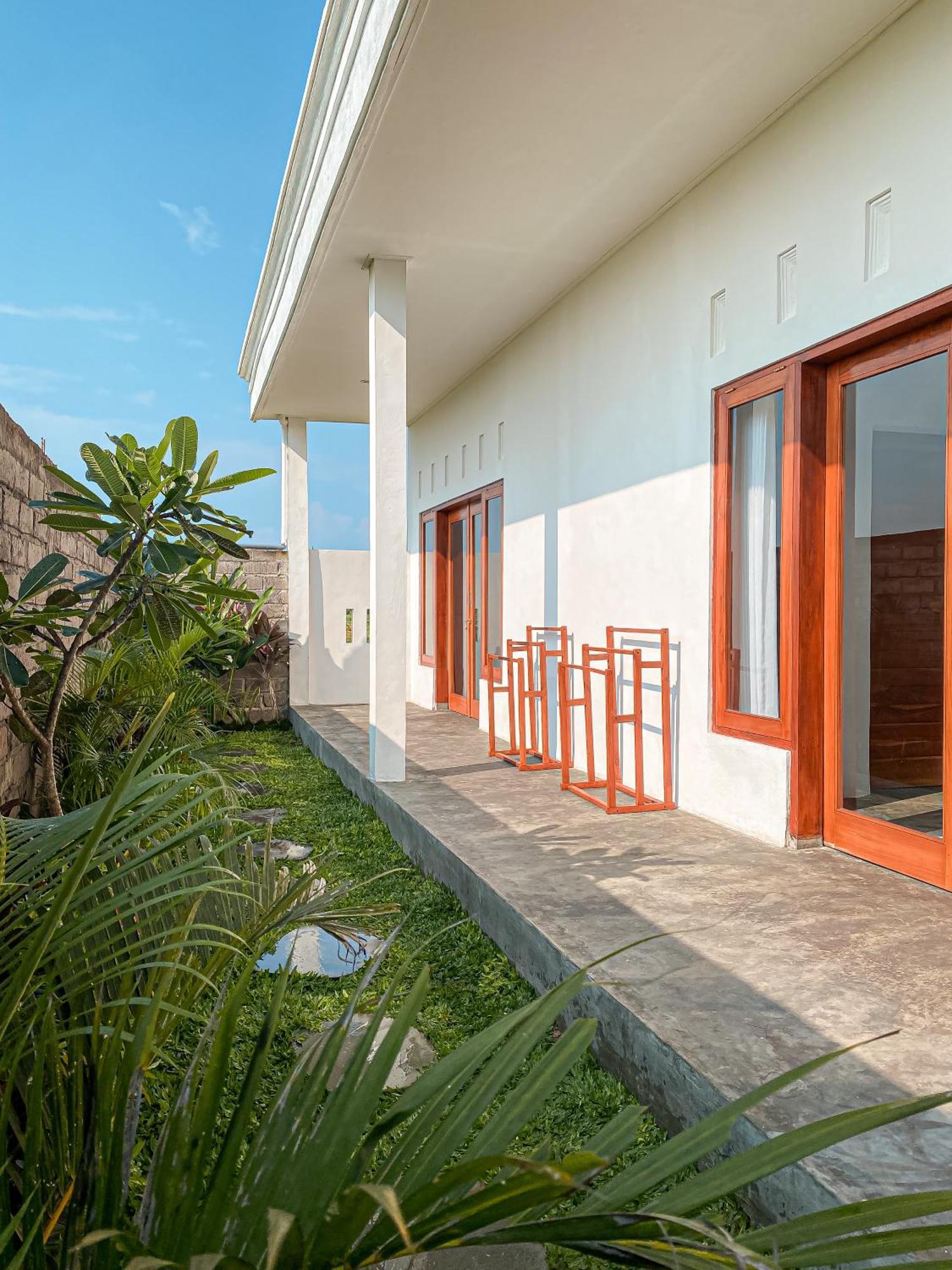 Turtle House Surf & Stay Airsatang Экстерьер фото